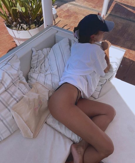 teacher nude onlyfans hd image