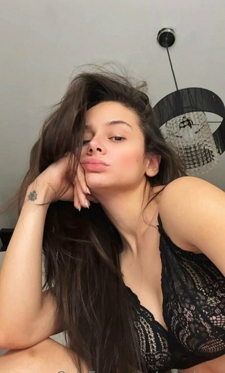 rosedomi porn model img