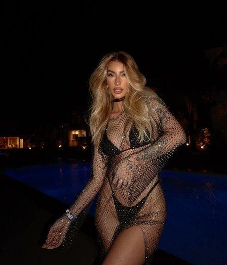 Vitoria Mondoni pornstar perfect img