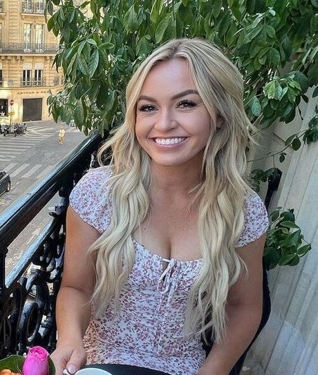 Ashley Freiberg free star pictures