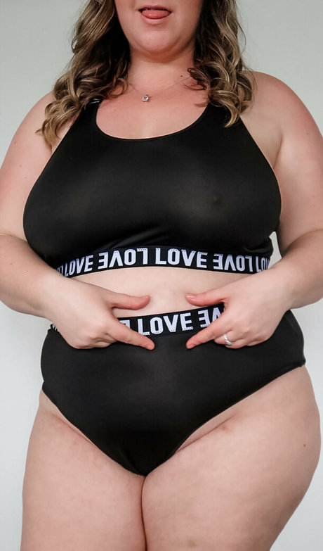 ashleytheteasefree porn model photo