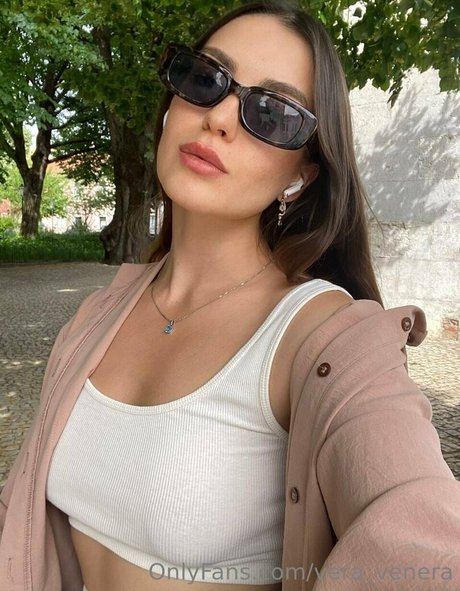 petite onlyfans exclusive pic