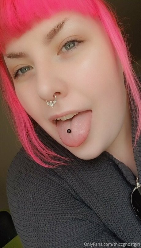 thiccghostgirl naked pornstar picture