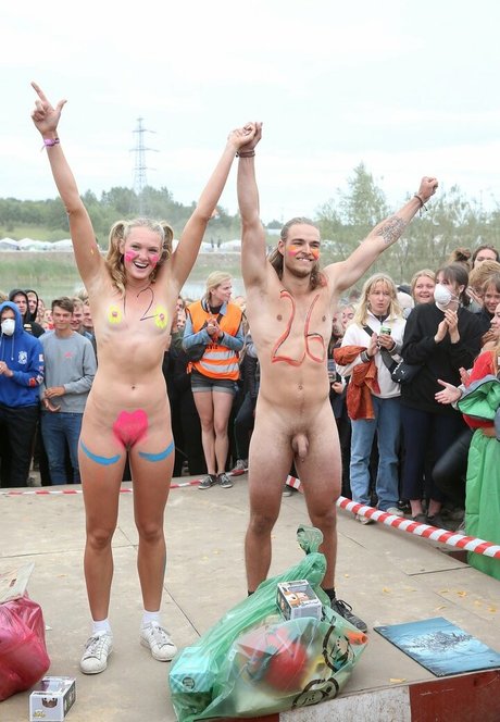 Lily Lowe pornstar adult picture