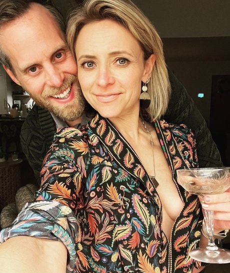 Christine Lakin nice model pic