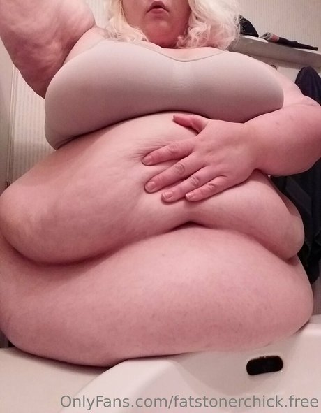 fatstonerchick free beautiful model images