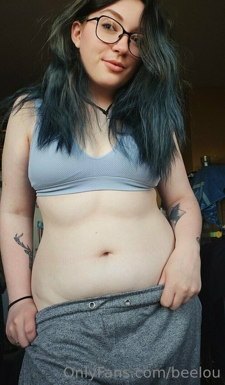 beelou sex star photos