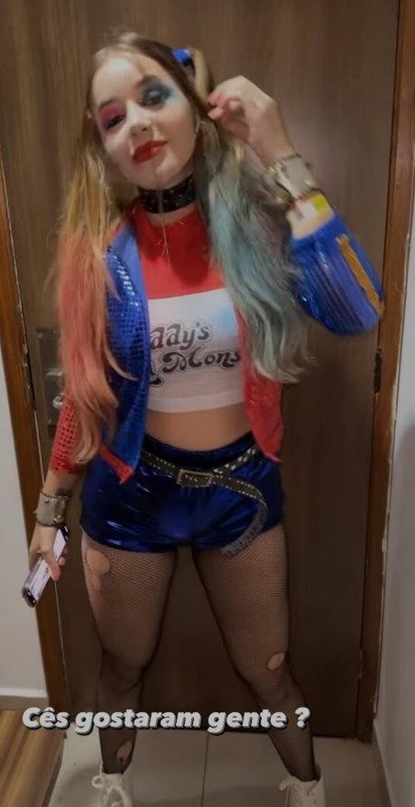 Laurinhafeer model pornographic picture