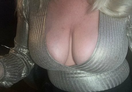 eating onlyfans top pictures