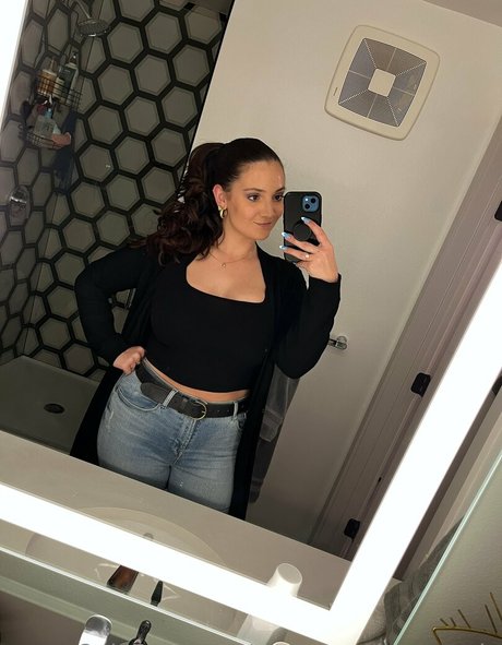 morgangallocomedy star free img