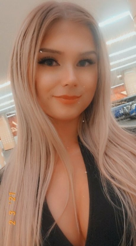 fitbunbabe porn actress img