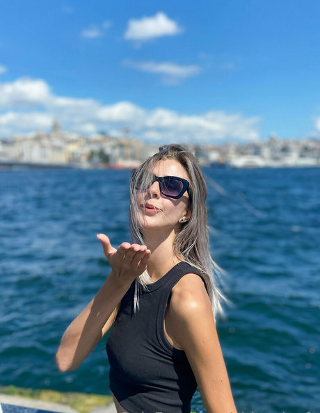 Chloe Leafs sexy star picture