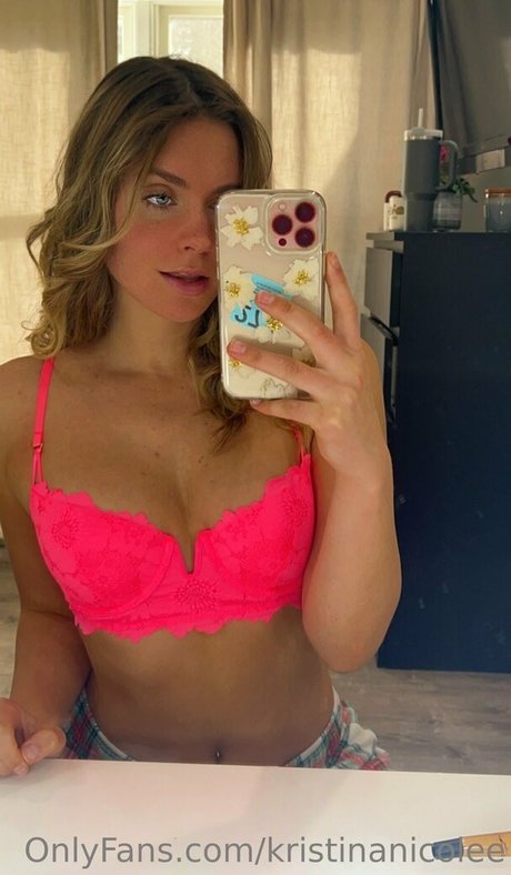 kristinanicolee pornstar nude archive