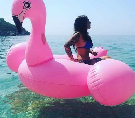 Francesca Vicari star free pic