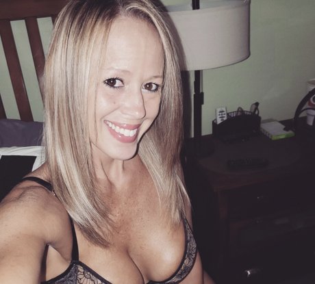 Mommamadisonxo beautiful pornstar images