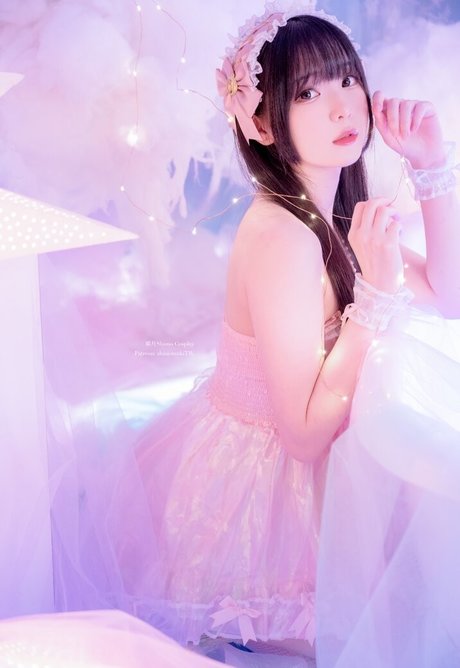 Shimo model nude galleries