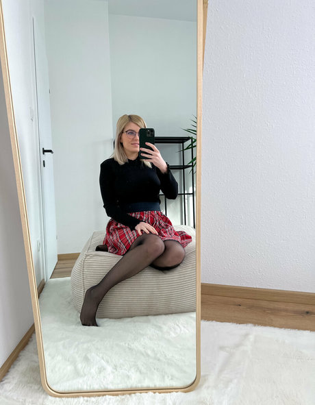 bellas paws pornstar exclusive pics