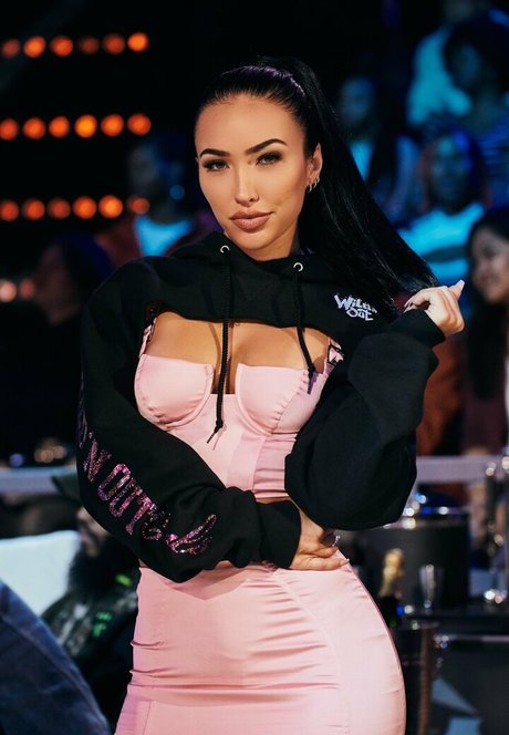 pregnant princess onlyfans free photo