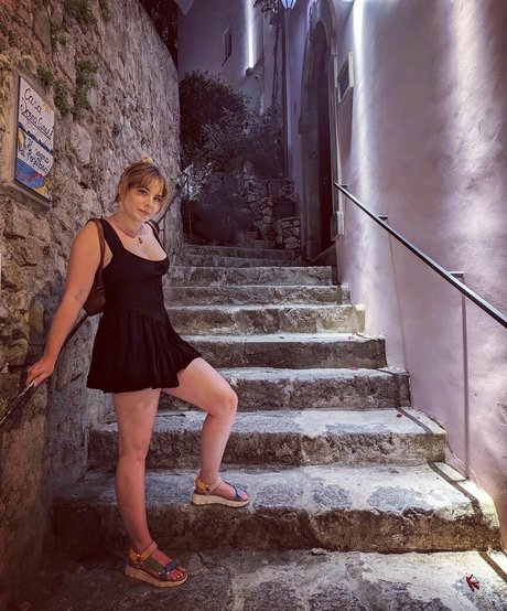 Mary Kish adult model pics