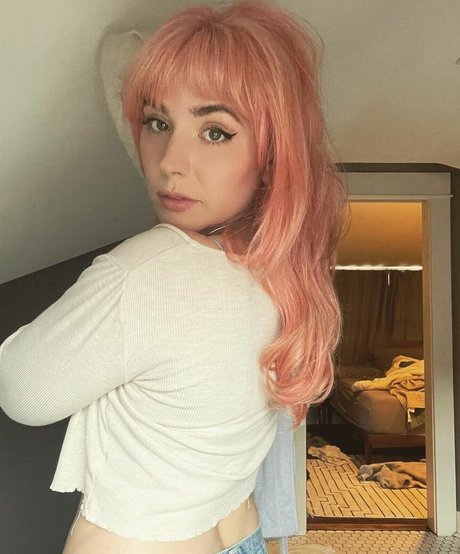 Mary Kish model exclusive photo