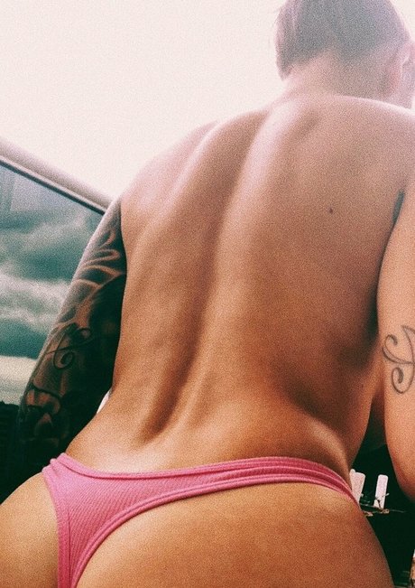 tattooed onlyfans pornos pics