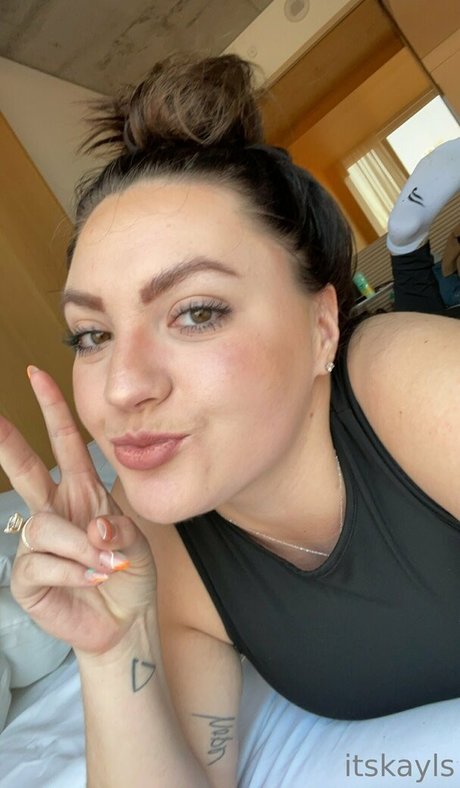 curvy solo onlyfans art naked pic