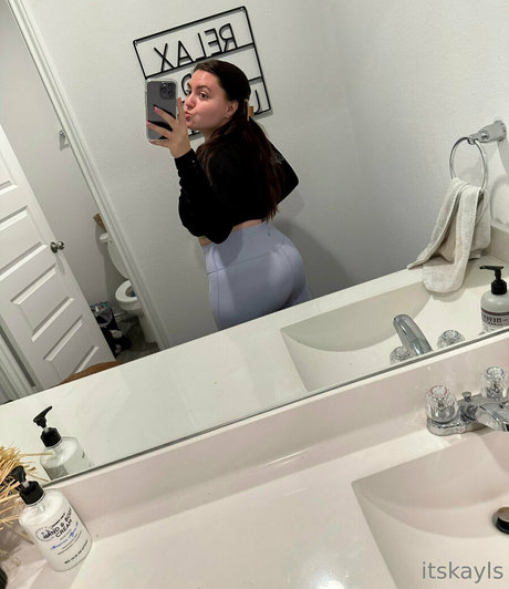 itskayls pornstar adult pics