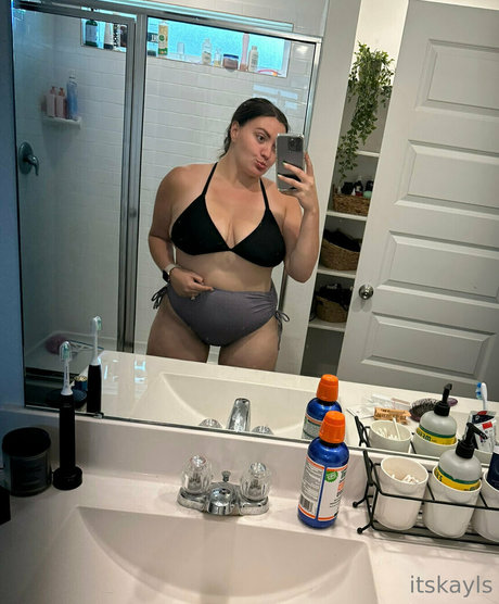 itskayls porn star picture
