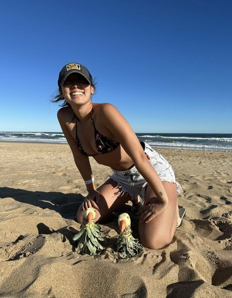 asian influencer onlyfans naked img