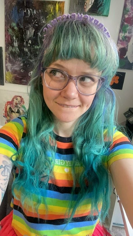 heidivfree star xxx photos