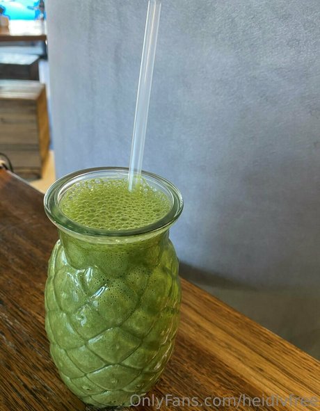 ebony lesbians onlyfans art naked pic