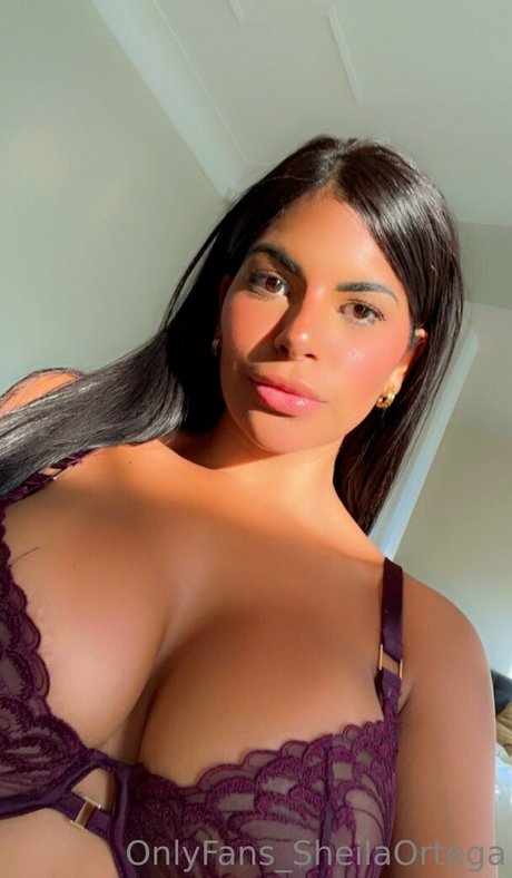 sheilaortegaoff hd star photo