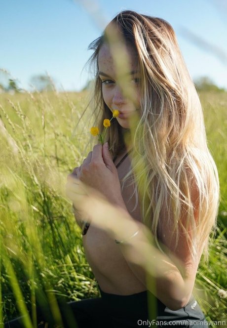 asian petite onlyfans nude images