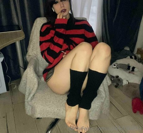 misakivirgin nudes model archive