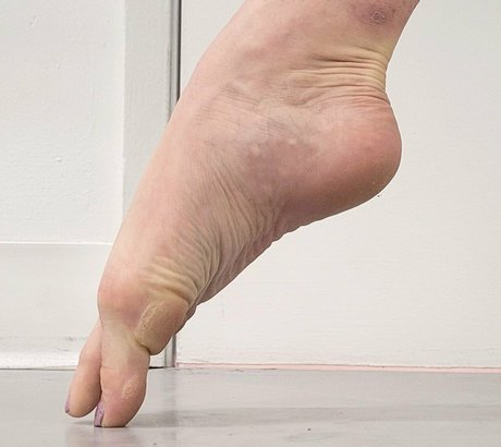 ballettwinkletoes hot actress pics