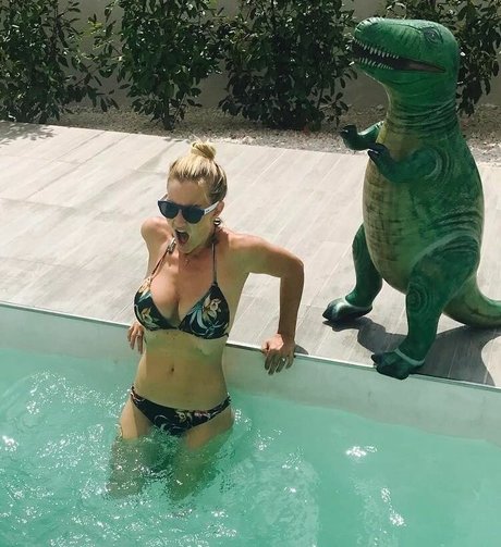 Helen Skelton Profile Pic