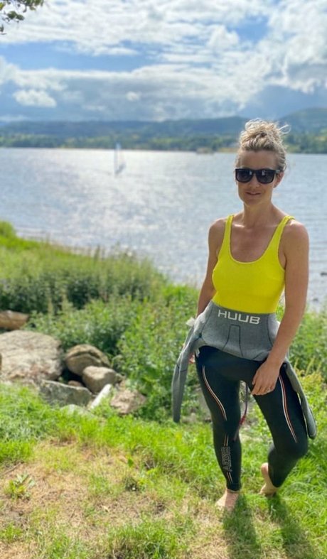 Helen Skelton star hot photo