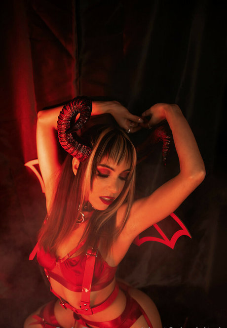 mj noble naked pornstar img