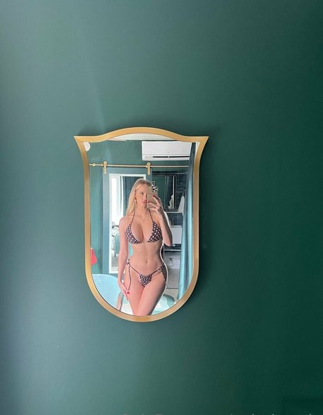 valeriecody pornstar nude images