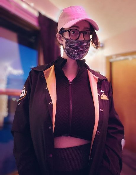 blowjob brunette onlyfans hot sexy gallery