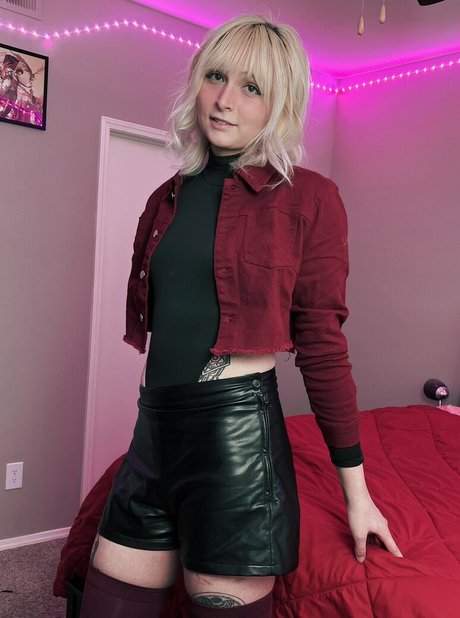 RoseWaltzEX model xxx pictures