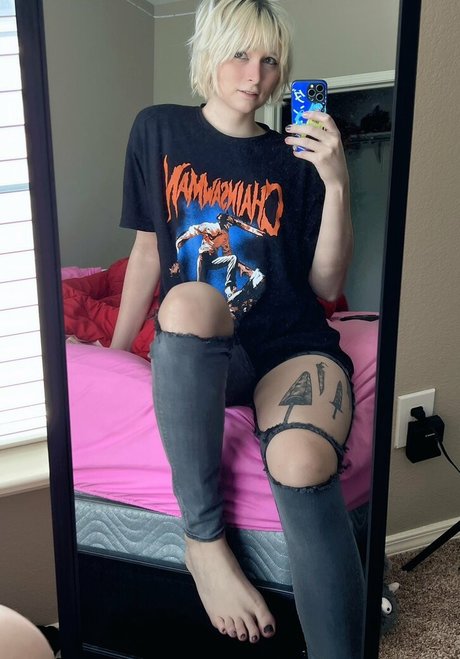 RoseWaltzEX star naked photo