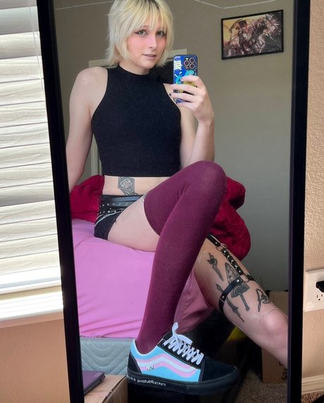 RoseWaltzEX naked star picture