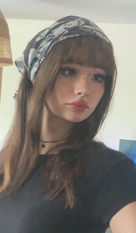 The slutty grunge exclusive model img