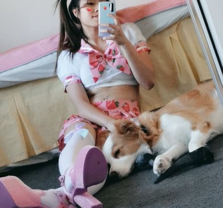 asian influencer onlyfans free image