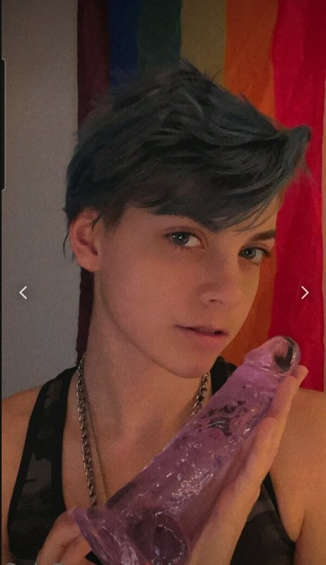 blonde babe onlyfans top photos