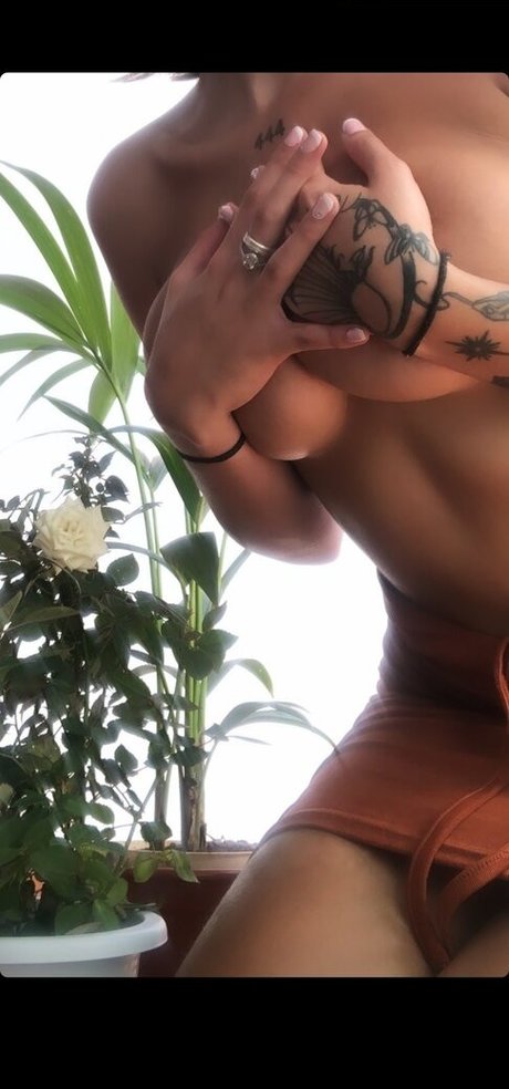 asian brunette onlyfans hot nude photos