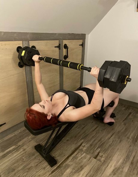 Amberthevalkyrie naked model image