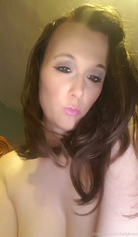 ladyknox high quality actress pictures