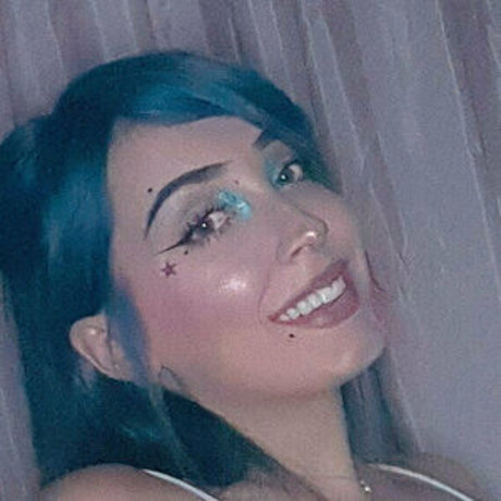 partylemon high quality model pic